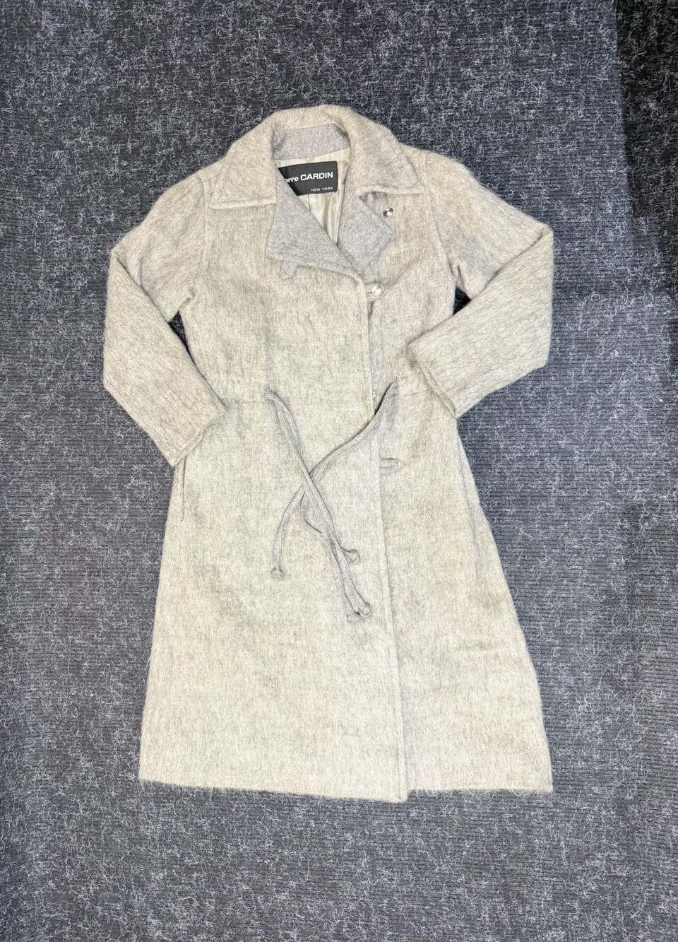 Old Money Minimalist Pierre Cardin New York Vintage Light Gray Wool Blend Belted
